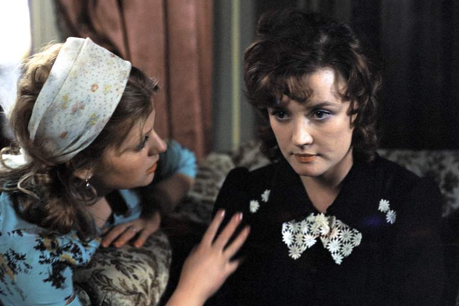 Кадр из фильма «Москва слезам не верит». 1980 год