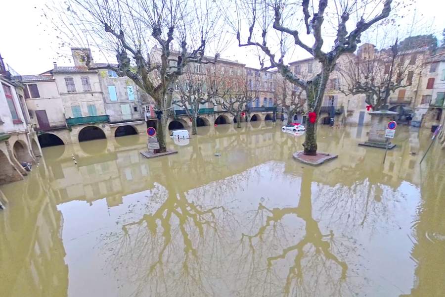 A drone view of the market square in Sommieres, a town in the Gard region of southern France, after the Vidourle River overflowed its banks, Sommieres, France, December 23, 2025, in this screengrab obtained from a drone video. Drone Attitude Services/via REUTERS THIS IMAGE HAS BEEN SUPPLIED BY A THIRD PARTY. MANDATORY CREDIT. NO RESALES. NO ARCHIVES.