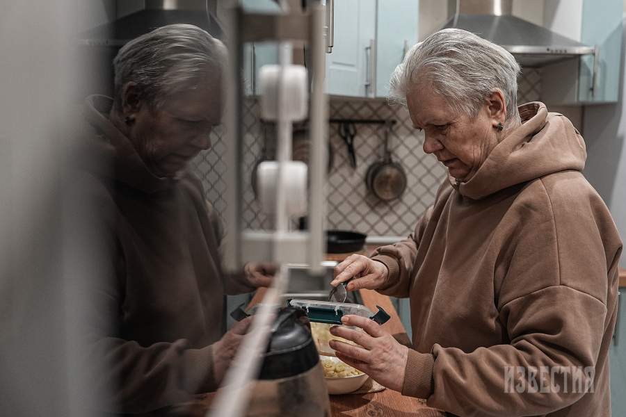 Координационным центром всей этой работы остается Консультационная служба «Ночлежки». Сюда приходят с самыми разными вопросами