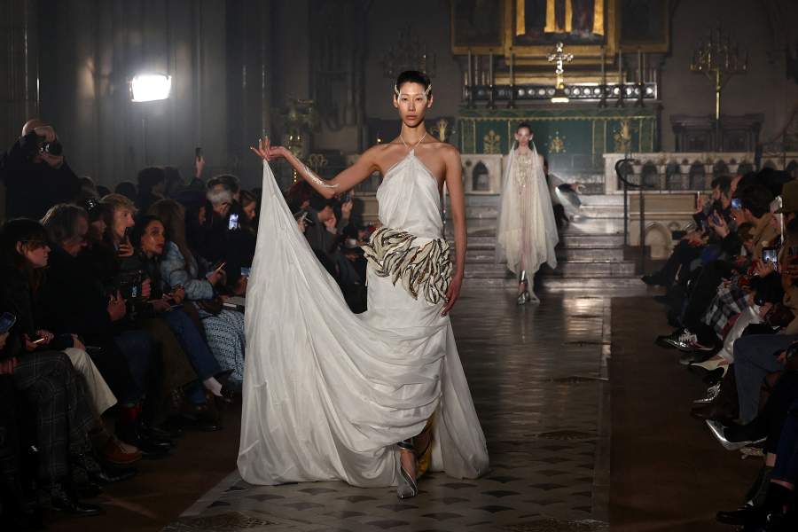 A model presents a creation by designer Yuima Nakazato as part of his Haute Couture Spring/Summer 2026 collection show in Paris, France, January 28, 2026. REUTERS/Abdul Saboor