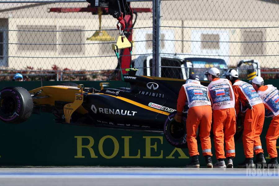 Квалификационные заезды. Джолион Палмер (Renault)