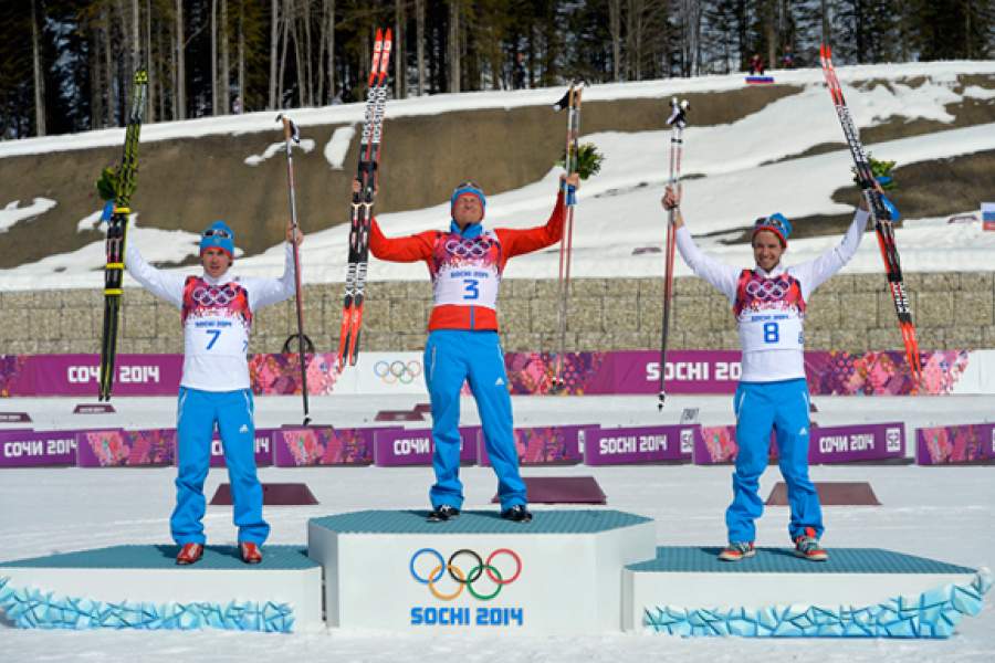 Александр Легков Сочи 2014 награждение