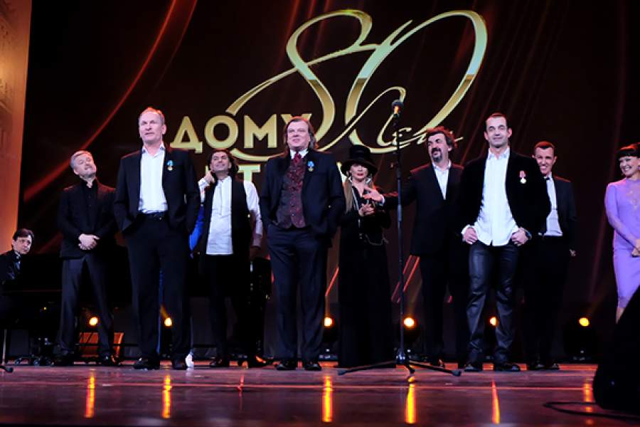 Народные артисты Федор Добронравов, Владимир Васильев и Дмитрий Певцов