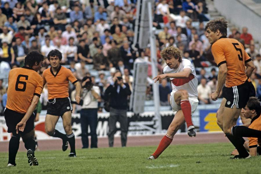  
Федор Черенков дебютировал в команде в 1978 году — в «Спартак» его пригласил тренер Константин Бесков. К началу 1980-х он стал одним из лучших футболистов страны и абсолютным рекордсменом клуба по сыгранным матчам, а также сыграл 36 матчей в составе сборной СССР. 
