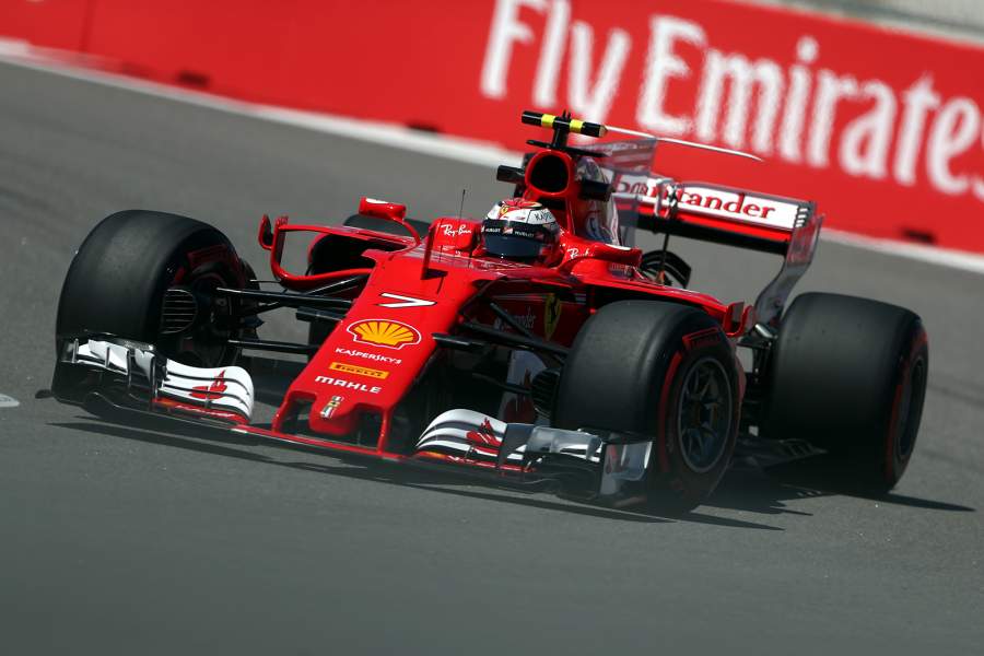 Гонщик команды Ferrari Кими Райкконен