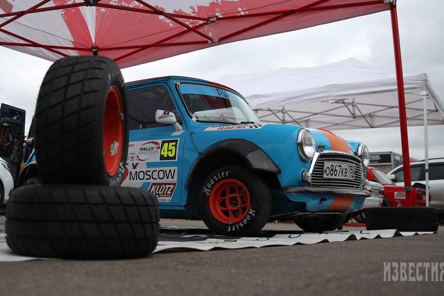 Раллийный автомобиль