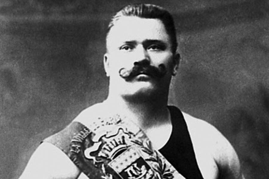 Русский профессиональный борец и атлет Иван Поддубный