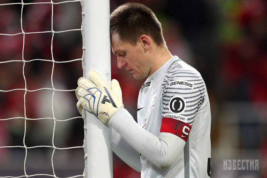 Вратарь команды «Спартак» Артем Ребров